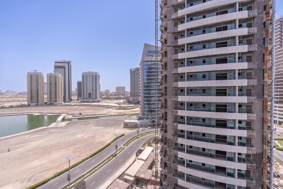 Wonderful Near Golf Course At The Spirit Tower In Sports Dubai